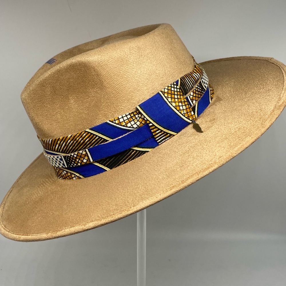 “Bari” by The Chapeauholic - Picture 4 of 6